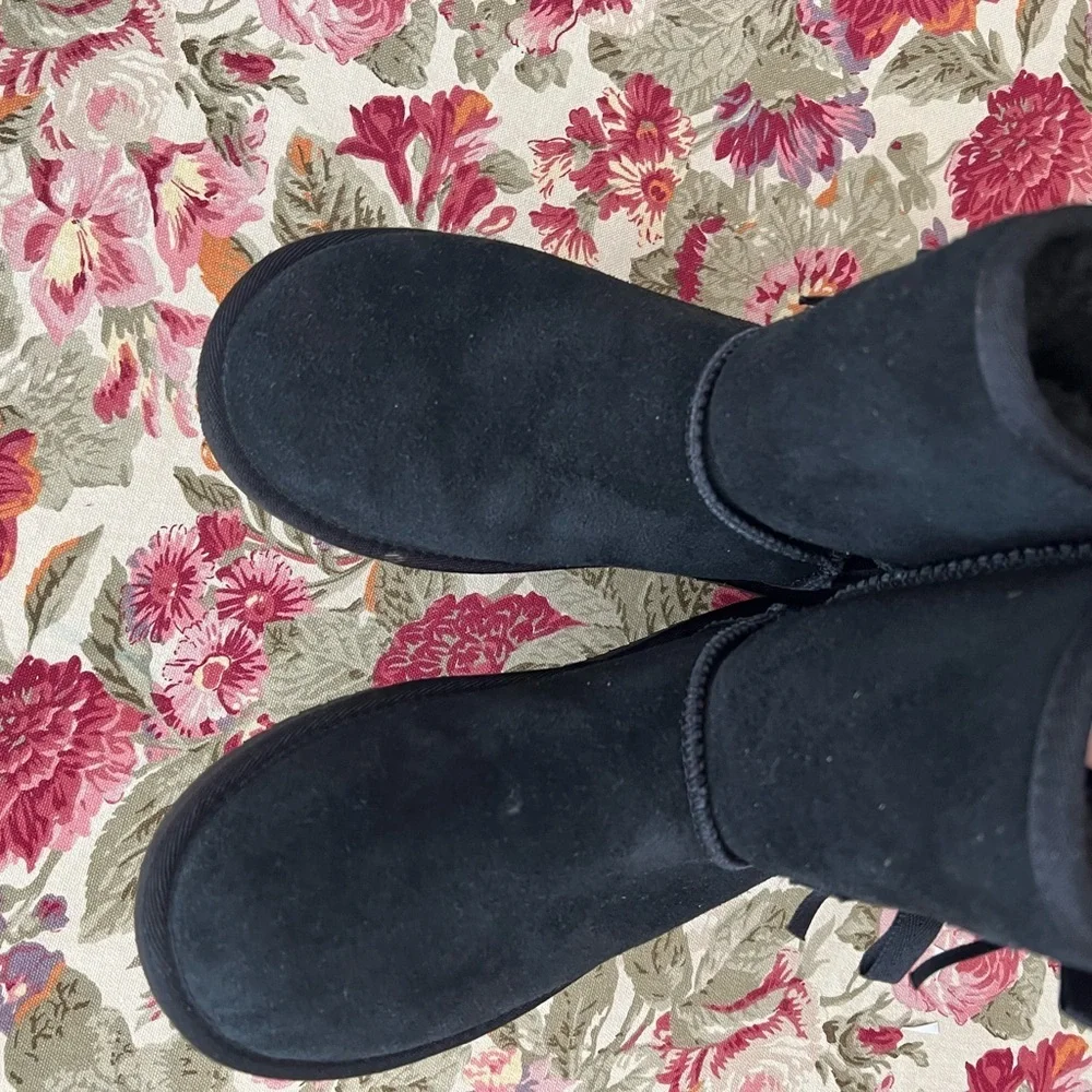 Kid Ugg boots - Picture 6 of 8